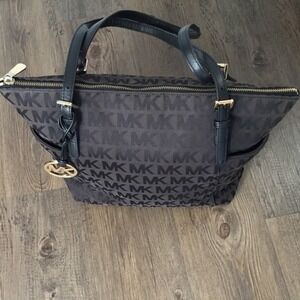 Michael Kors Black Monogram Jacquard Tote Bag Gold Hardware Logo Charm